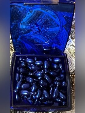 60 SIGNATURE CLUB A PRECIOUS ARGAN OIL AYURVEDA NIGHT CREAM BALANCING CAPSULES
